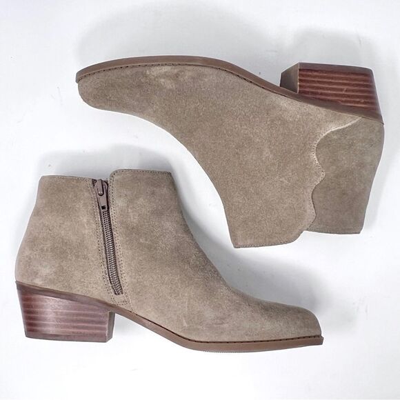 Crown Vintage Beatrix Taupe Suede Leather Low Block Heel Ankle Bootie 7 - Picture 5 of 12